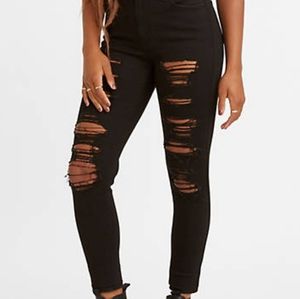 Levis 720 High Rise Super Skinny Destroyed Black Jeans